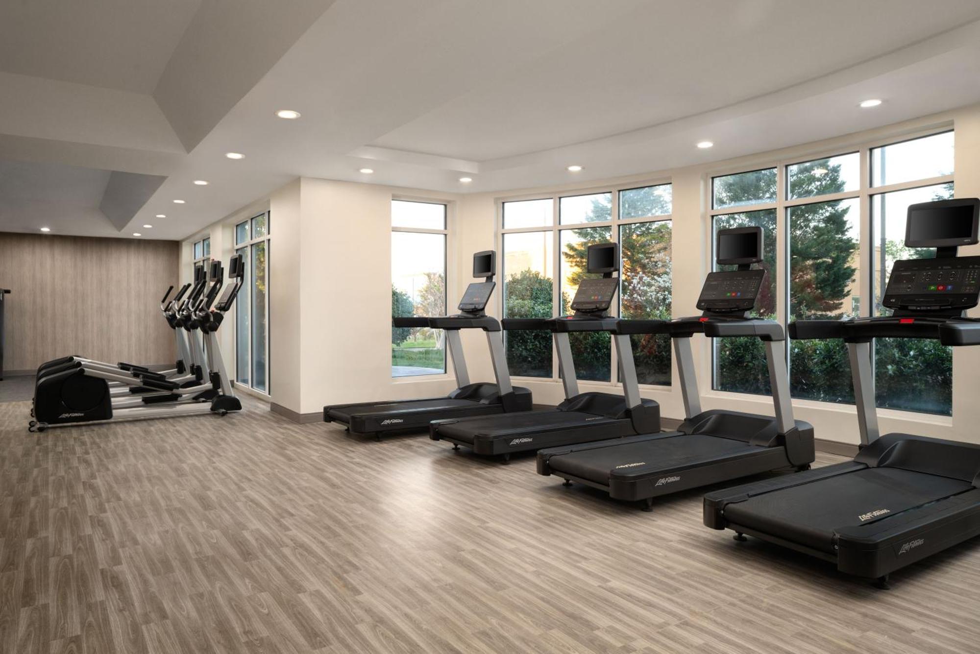 Hilton Garden Inn Richmond South/Southpark Colonial Heights Ngoại thất bức ảnh